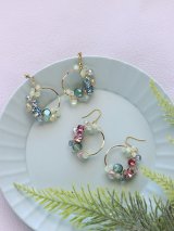 鎖編みのピアス（またはイヤリング）〜初夏の光〜ブルー／ピンク