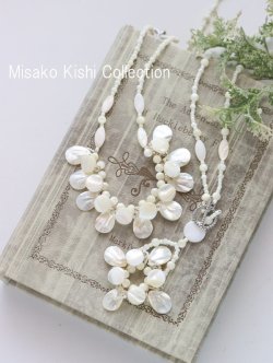 画像1: ホワイトシェルのネックレス／Yラインネックレス